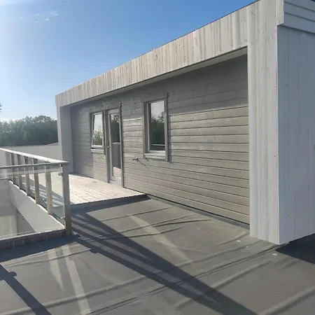 Myrullsvingen 1b - Penthouse Apartment